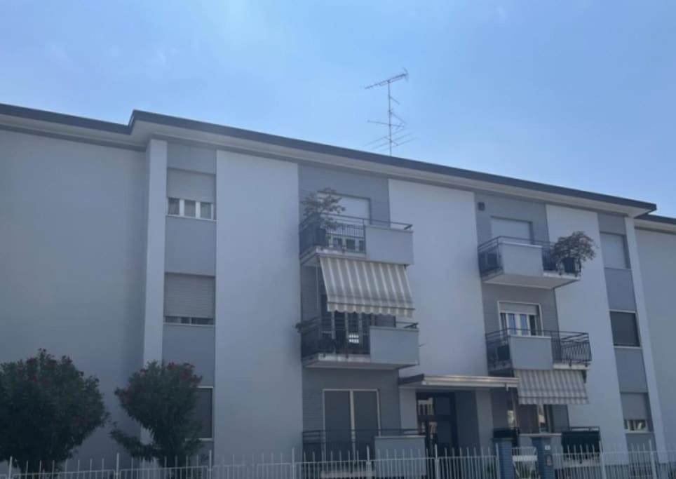 شقة A Casa Di Gianni غالاّراتي المظهر الخارجي الصورة